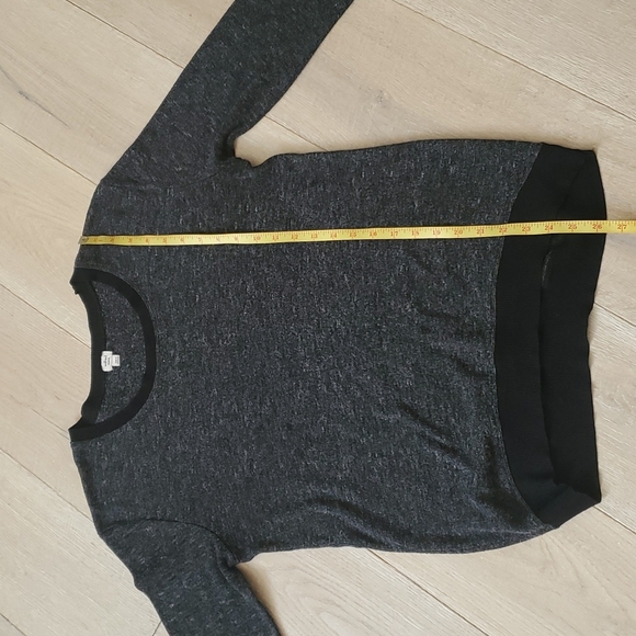 Aritzia Wilfred top - Picture 5 of 5